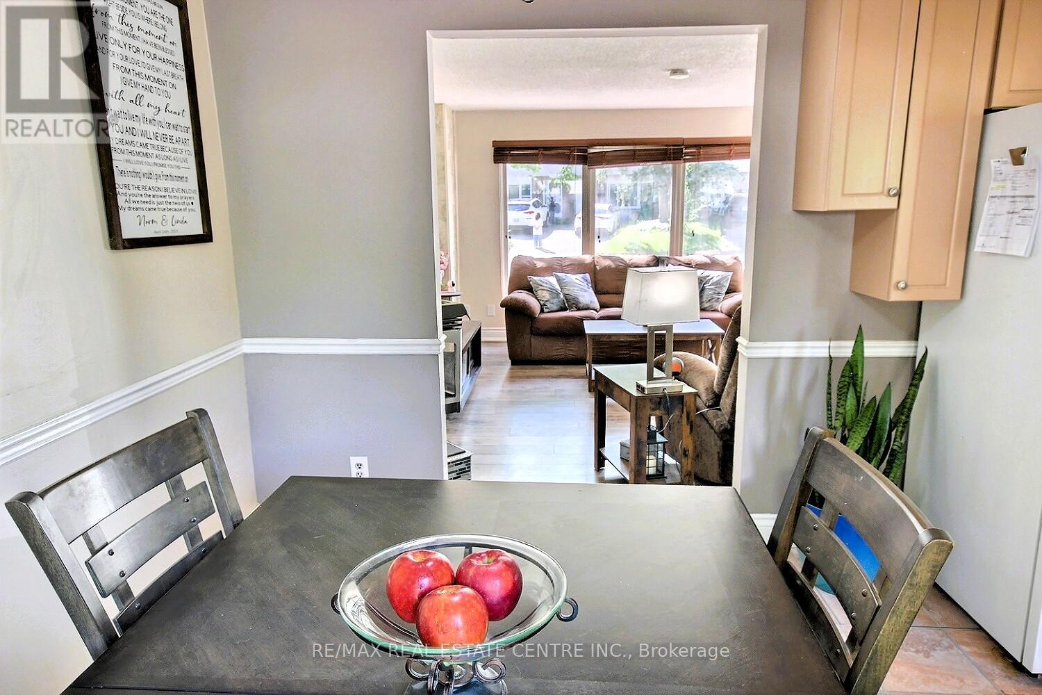 541 PARKVIEW CRESCENT - 10