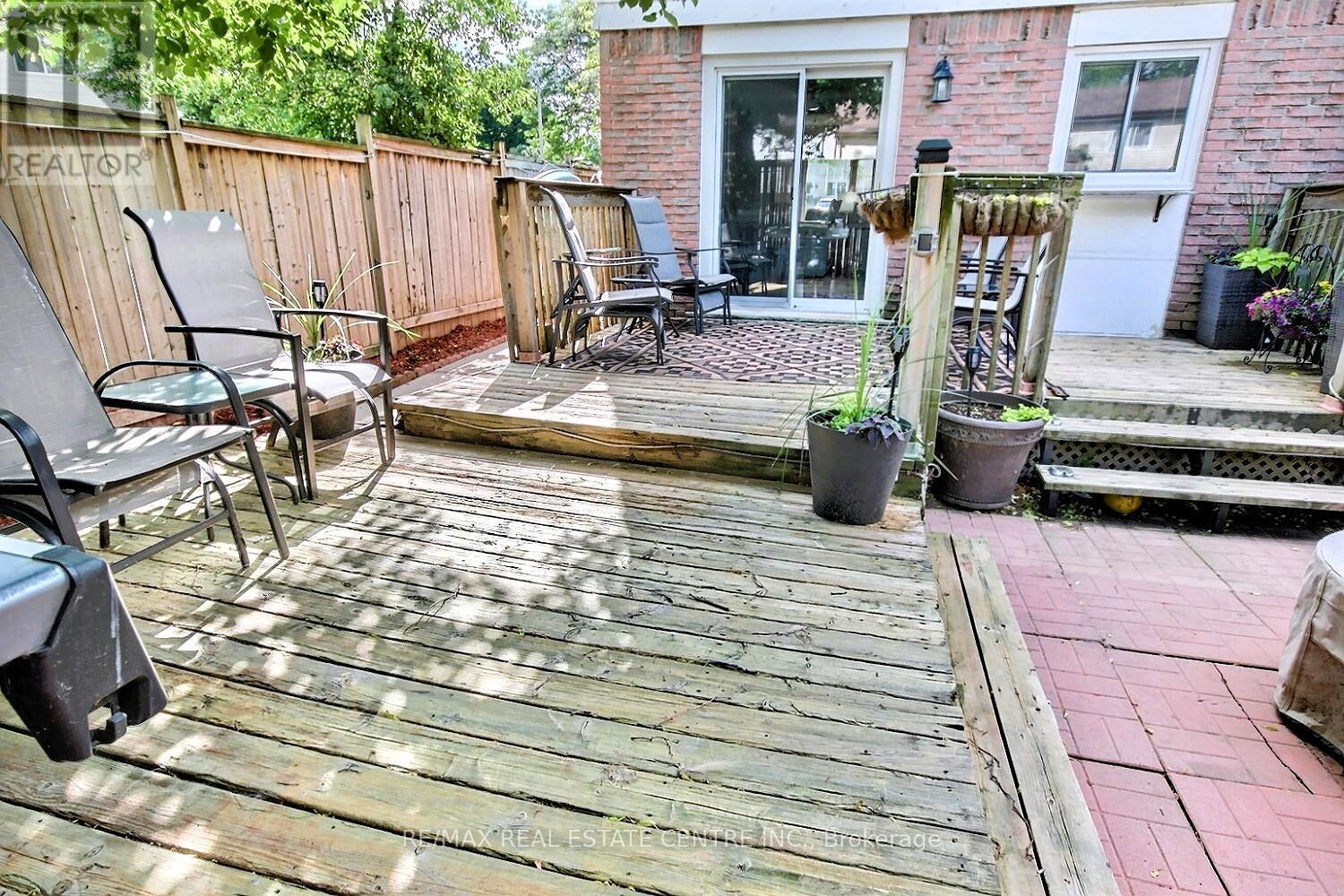 541 PARKVIEW CRESCENT - 19