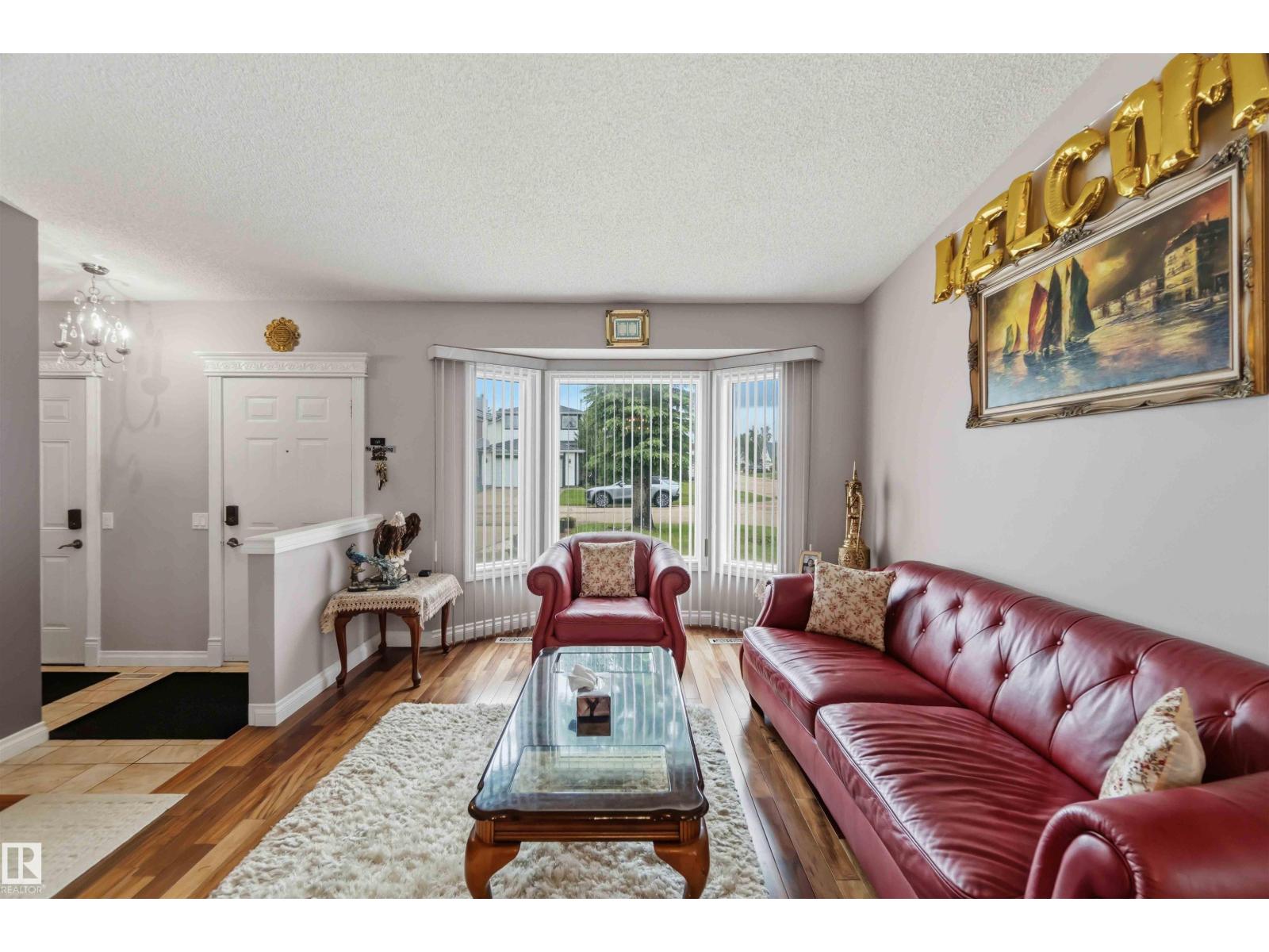 4428 11A AV NW - 12