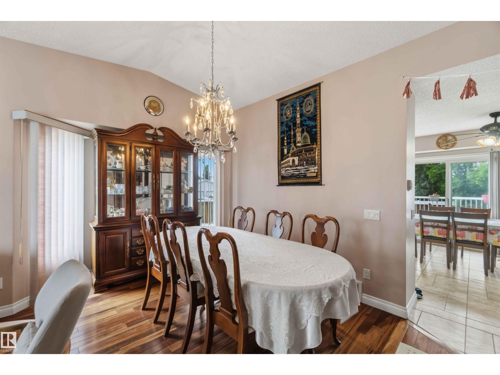4428 11A AV NW - 15
