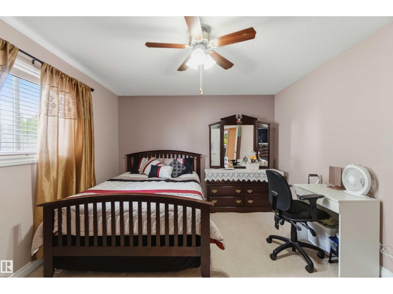 4428 11A AV NW - 27