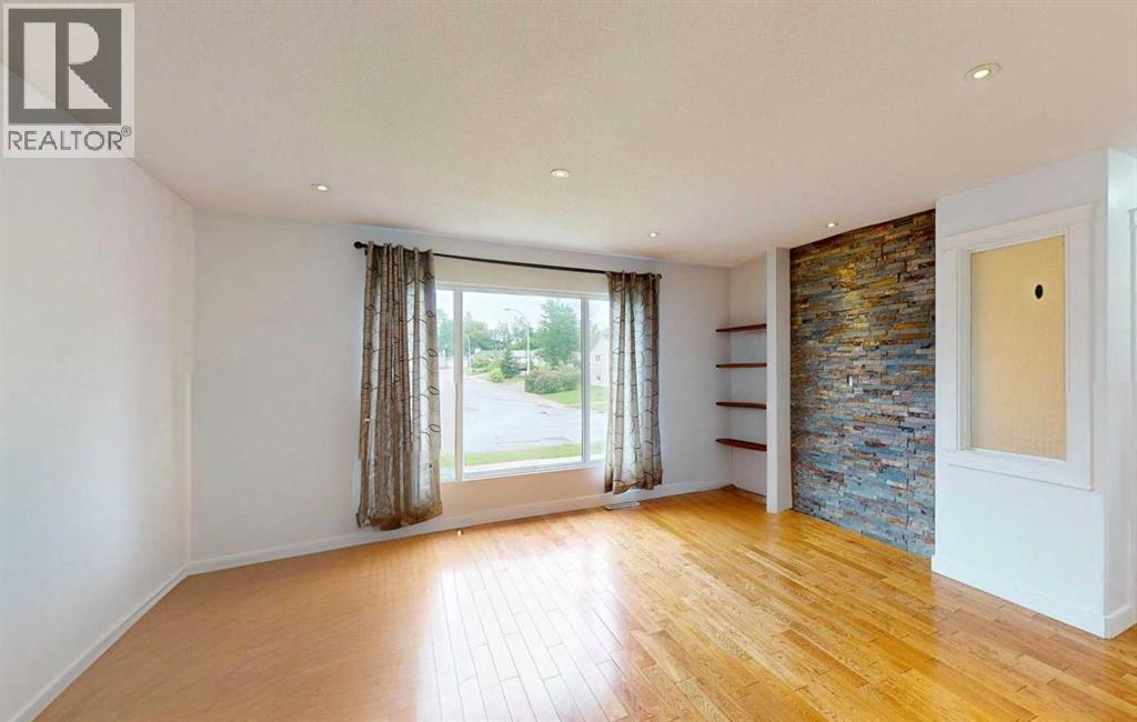 55 Centennial Drive, Fort McMurray
