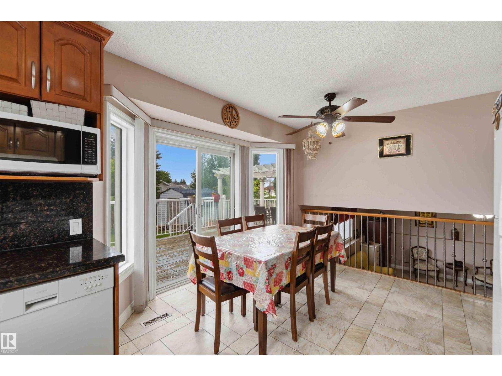 4428 11A AV NW - 23