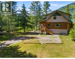 Laundry room - 3866 Rock Island Road, Nakusp, BC V0G1R1 Photo 6