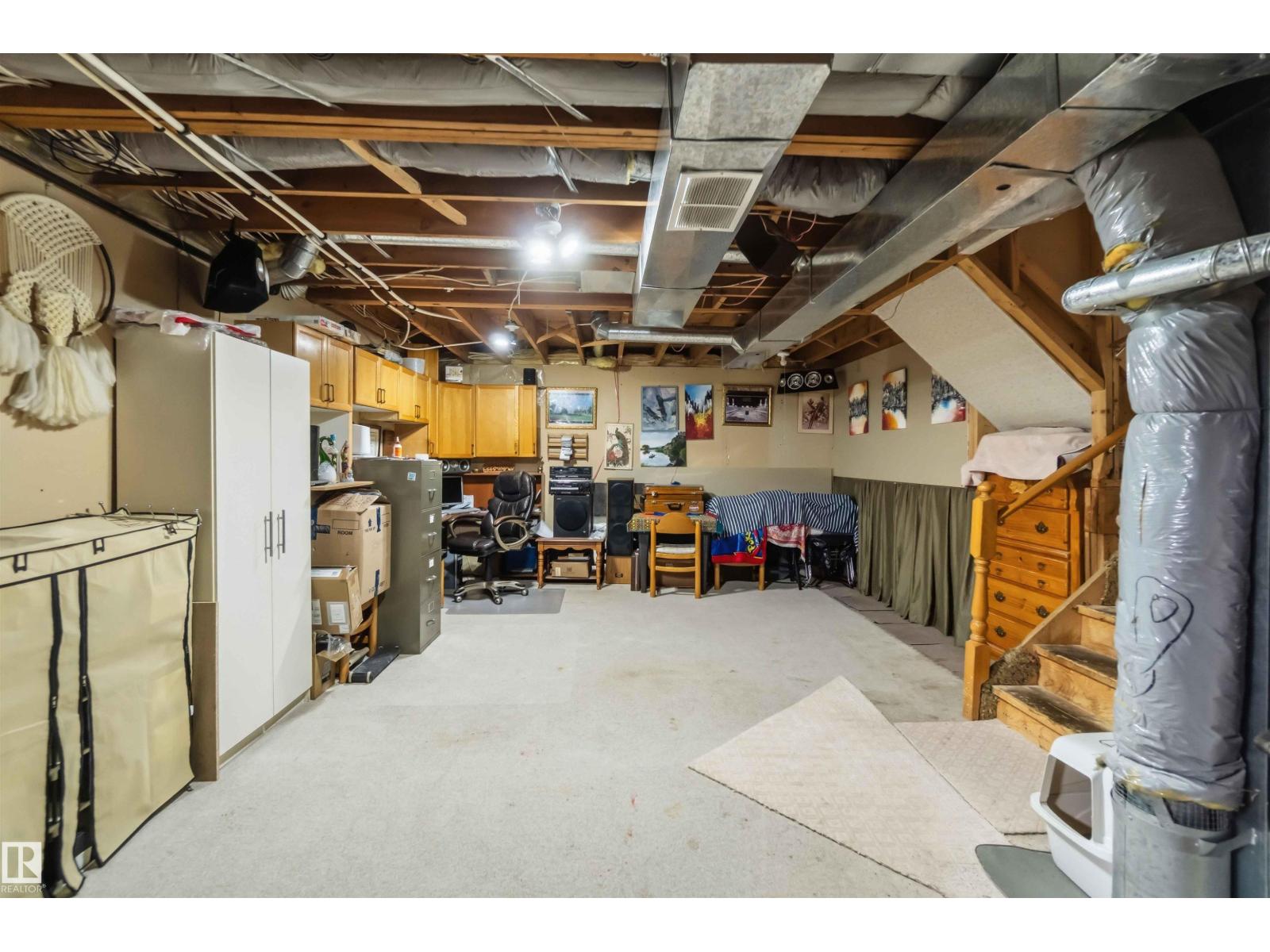 4428 11A AV NW - 44