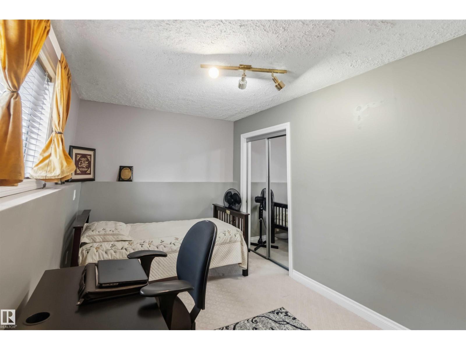 4428 11A AV NW - 42