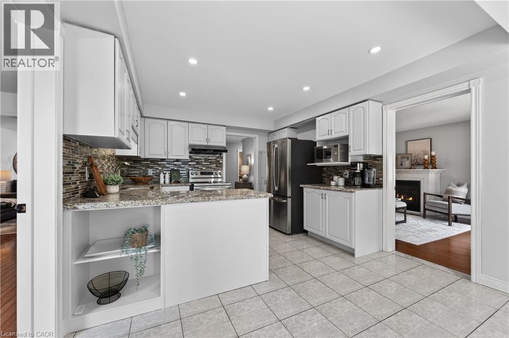 111 HUME Drive - 12