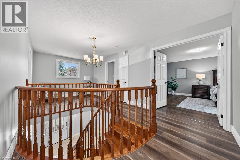 111 HUME Drive - 17