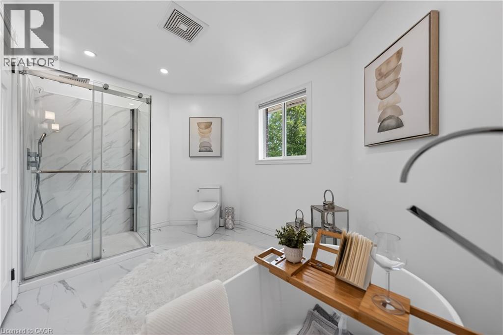 111 HUME Drive - 23