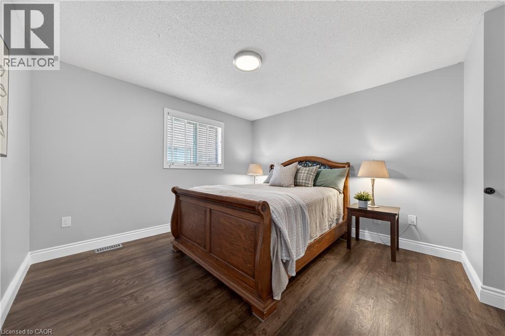 111 HUME Drive - 26