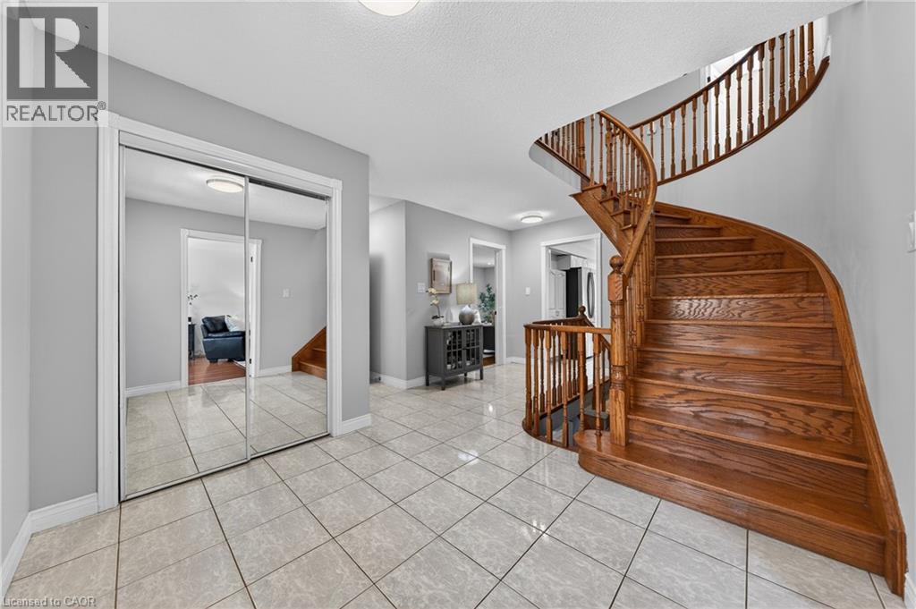 111 HUME Drive - 3