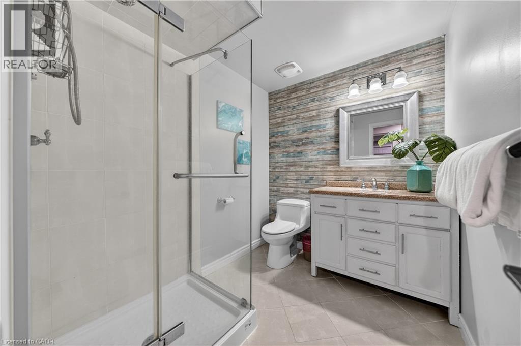 111 HUME Drive - 40