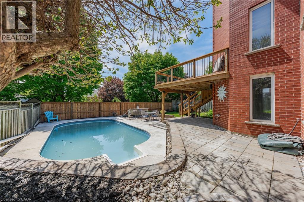 111 HUME Drive - 44