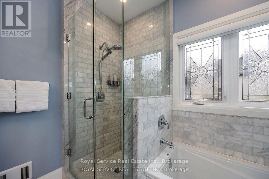 28 RUSTLEWOOD AVENUE - 21