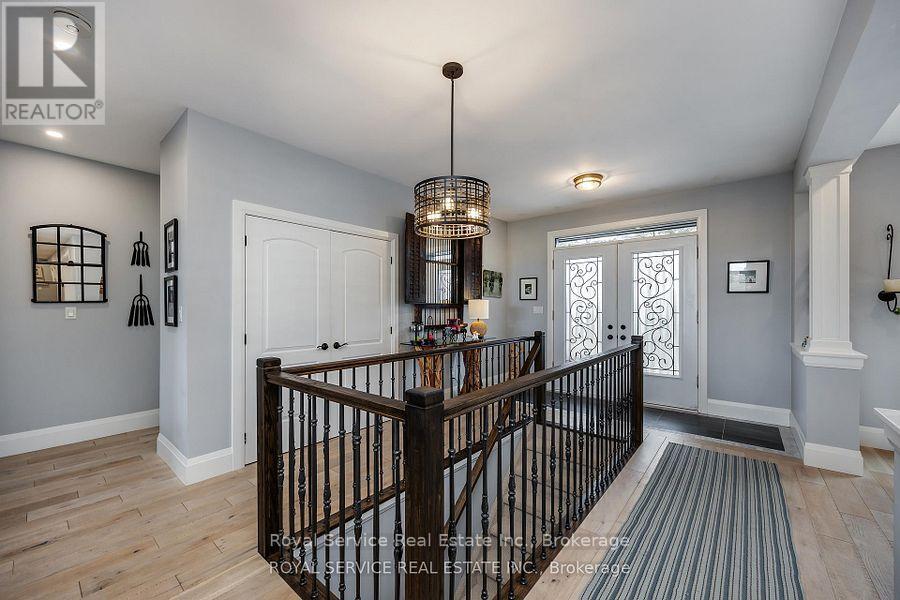 28 RUSTLEWOOD AVENUE - 3