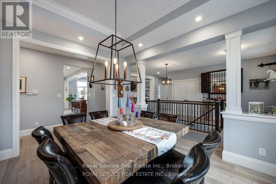 28 RUSTLEWOOD AVENUE - 4