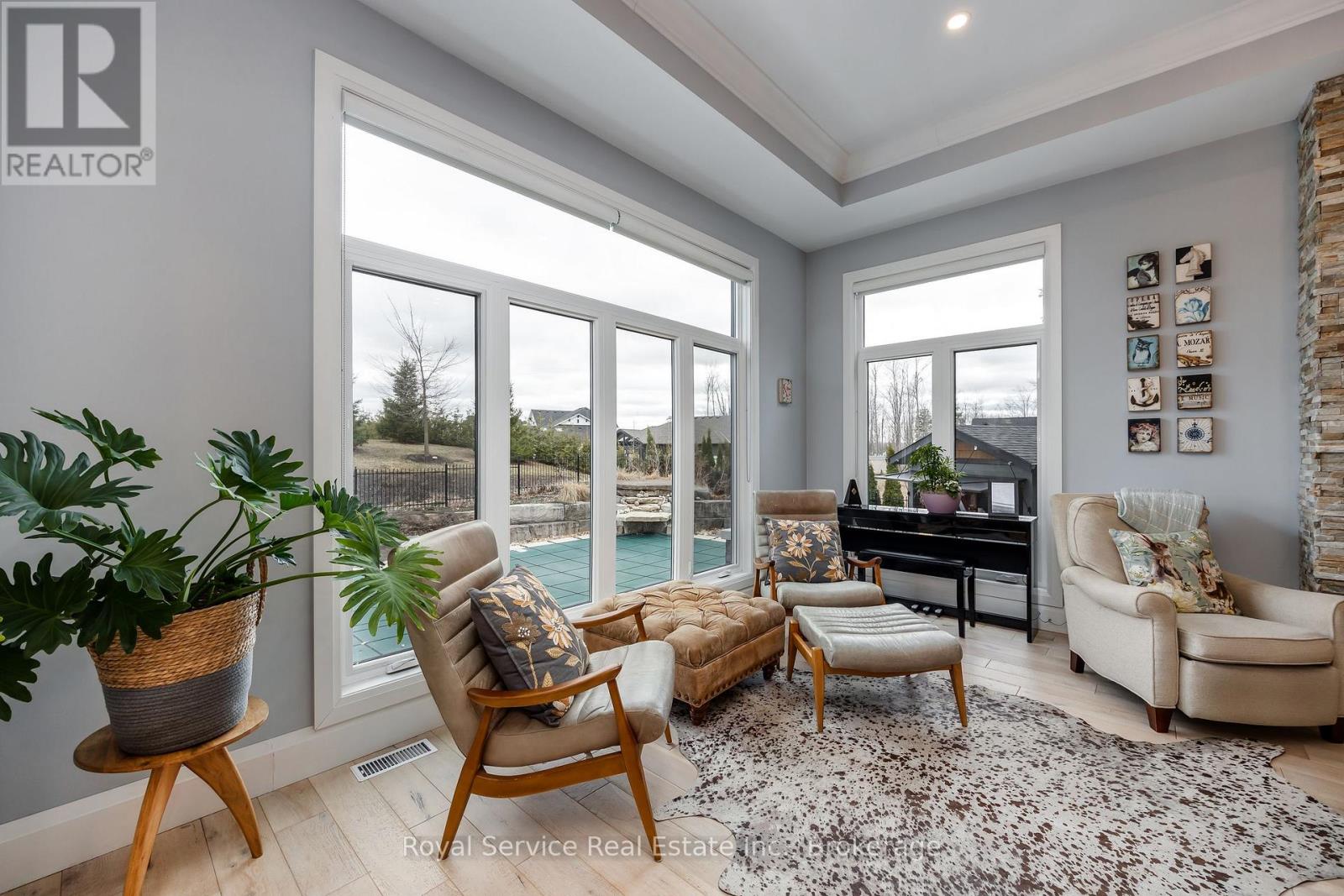 28 RUSTLEWOOD AVENUE - 8
