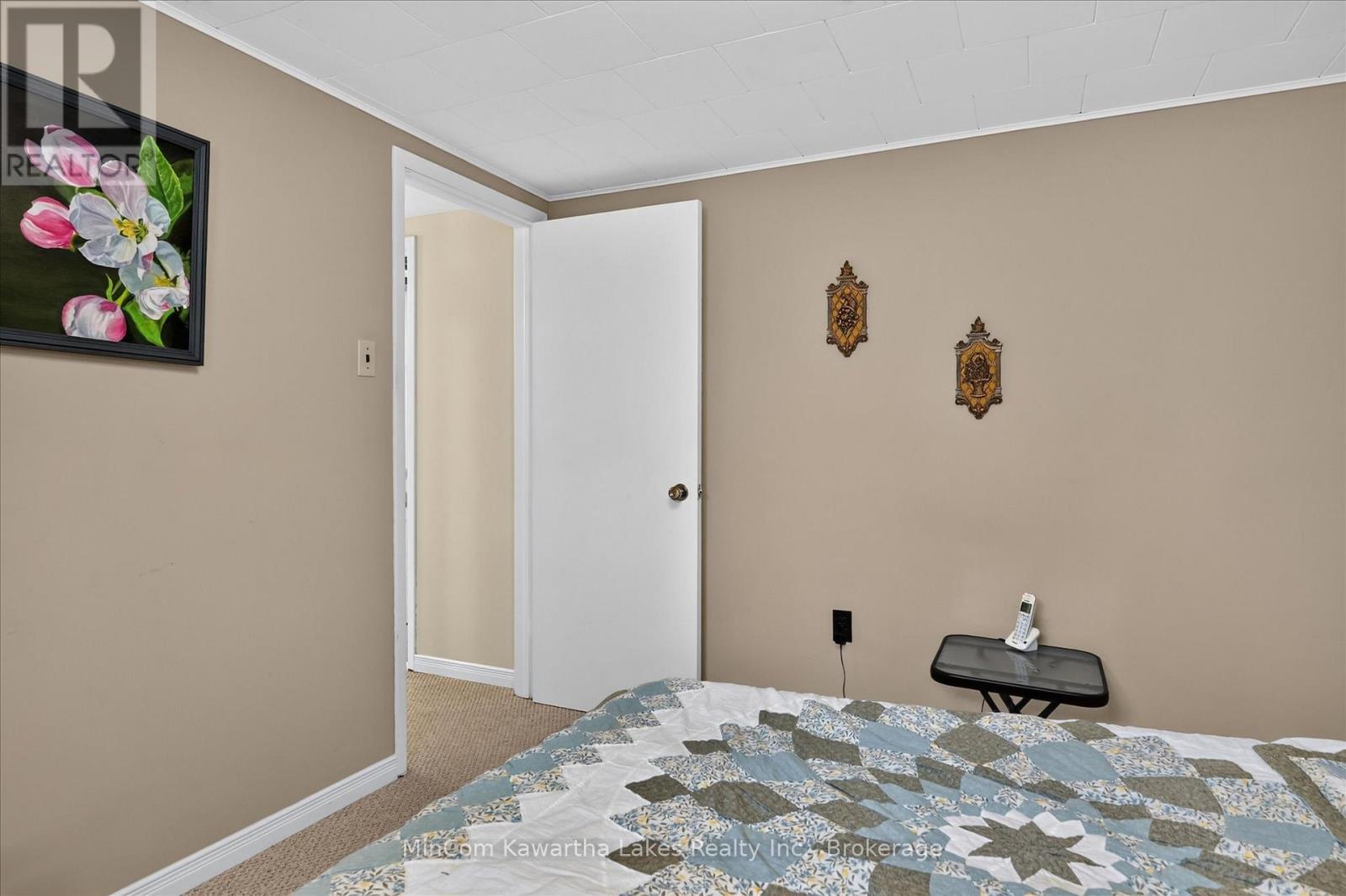 1891 CROFTDALE CRESCENT - 33