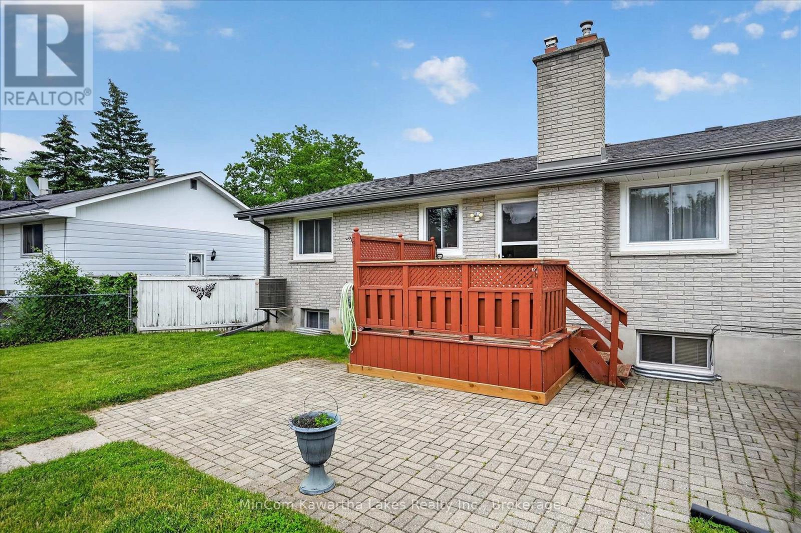1891 CROFTDALE CRESCENT - 40
