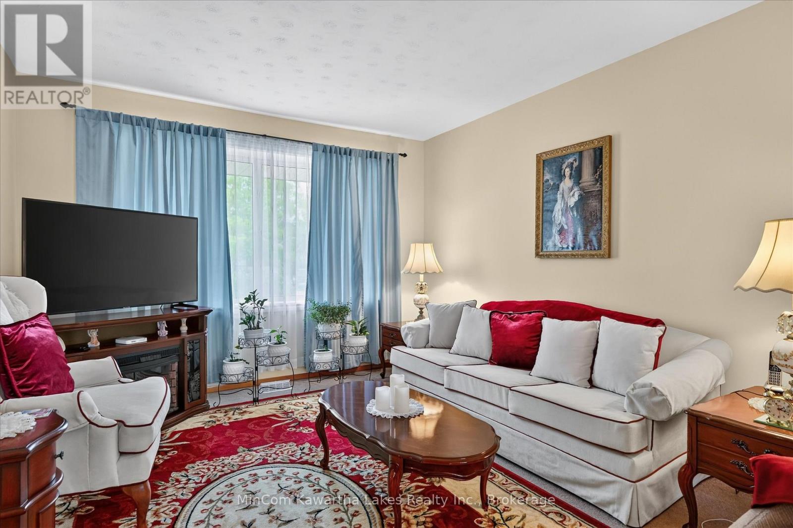 1891 CROFTDALE CRESCENT - 5