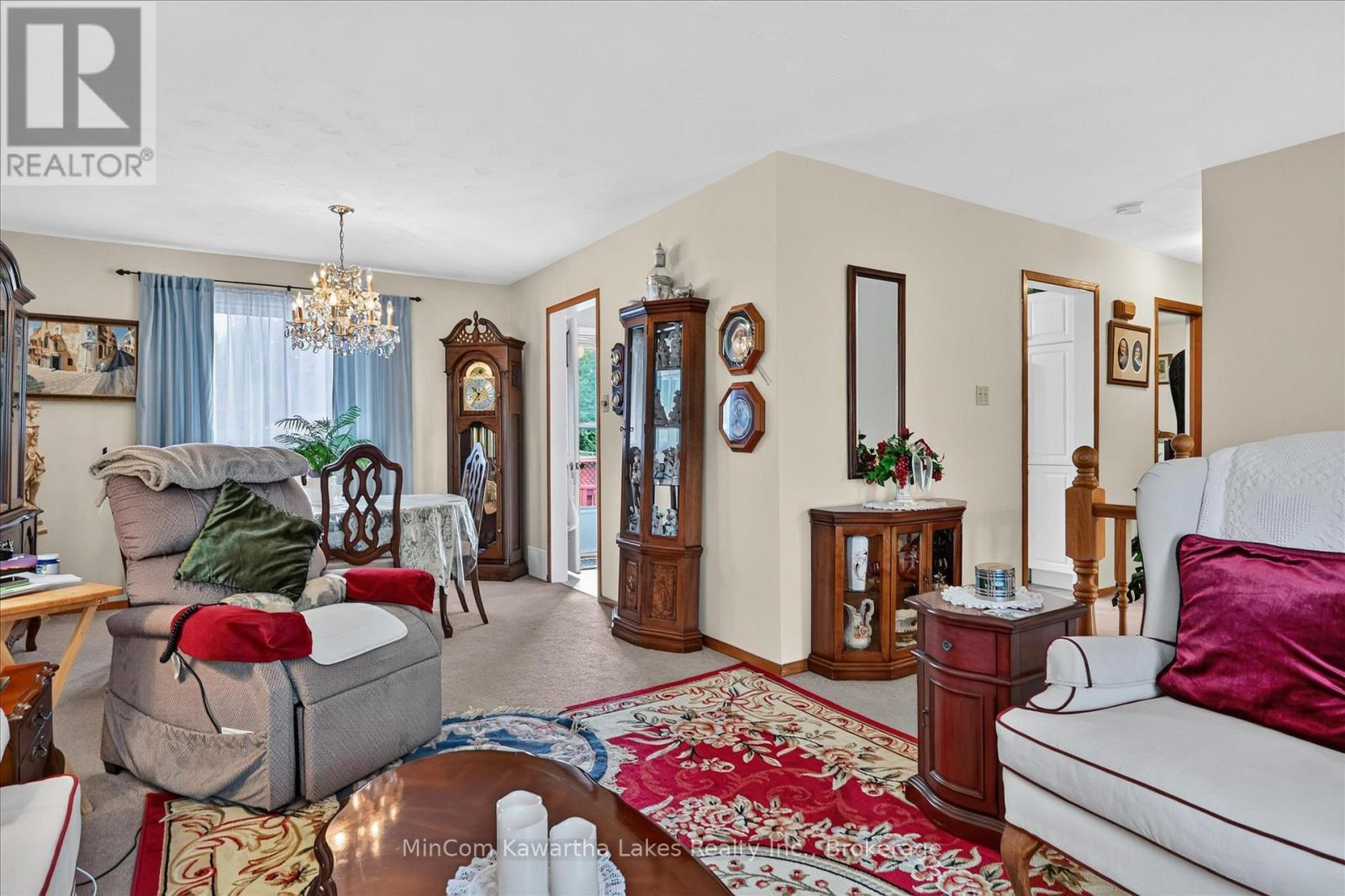 1891 CROFTDALE CRESCENT - 7