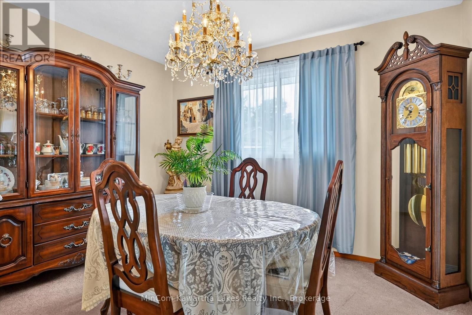 1891 CROFTDALE CRESCENT - 9
