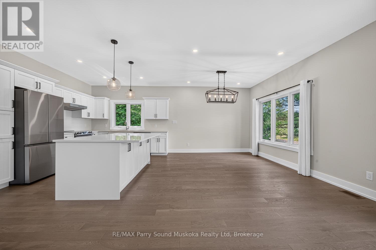 10 GLENROCK ROAD - 17