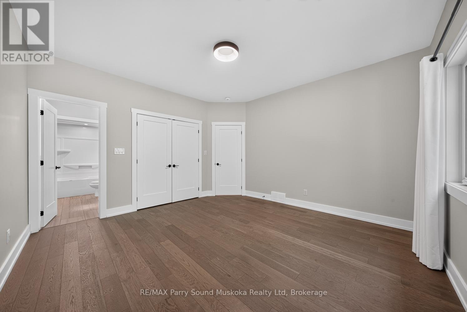 10 GLENROCK ROAD - 22