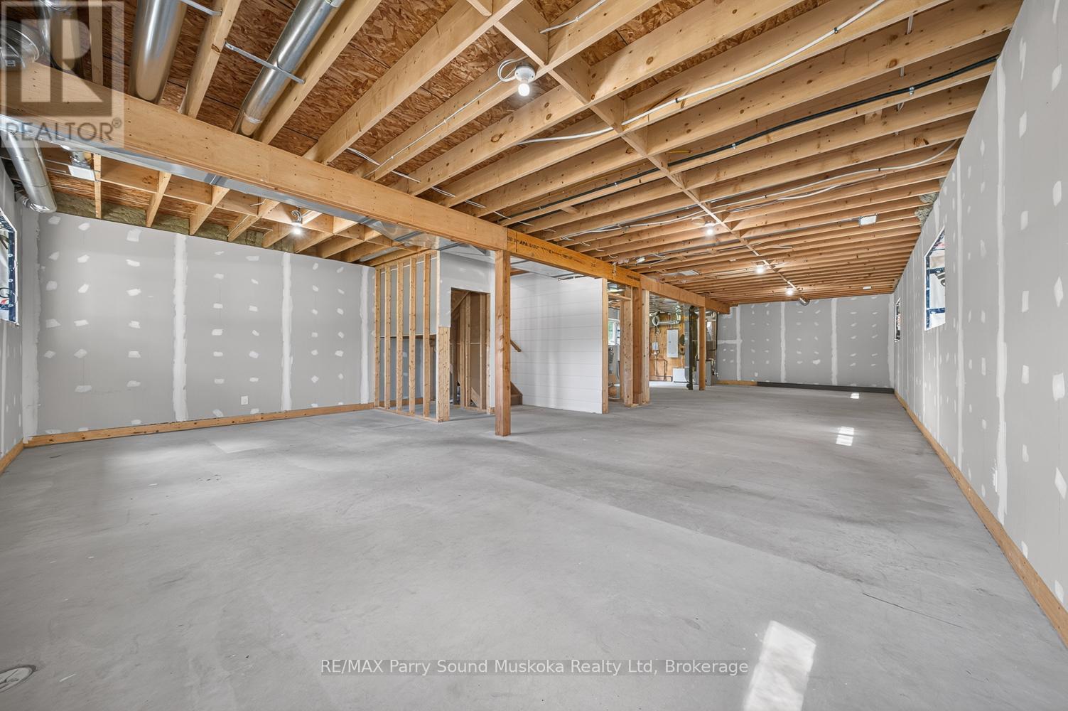 10 GLENROCK ROAD - 32