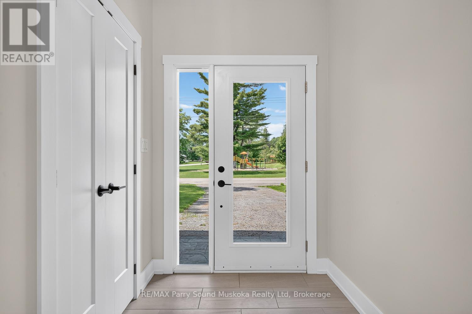 10 GLENROCK ROAD - 4