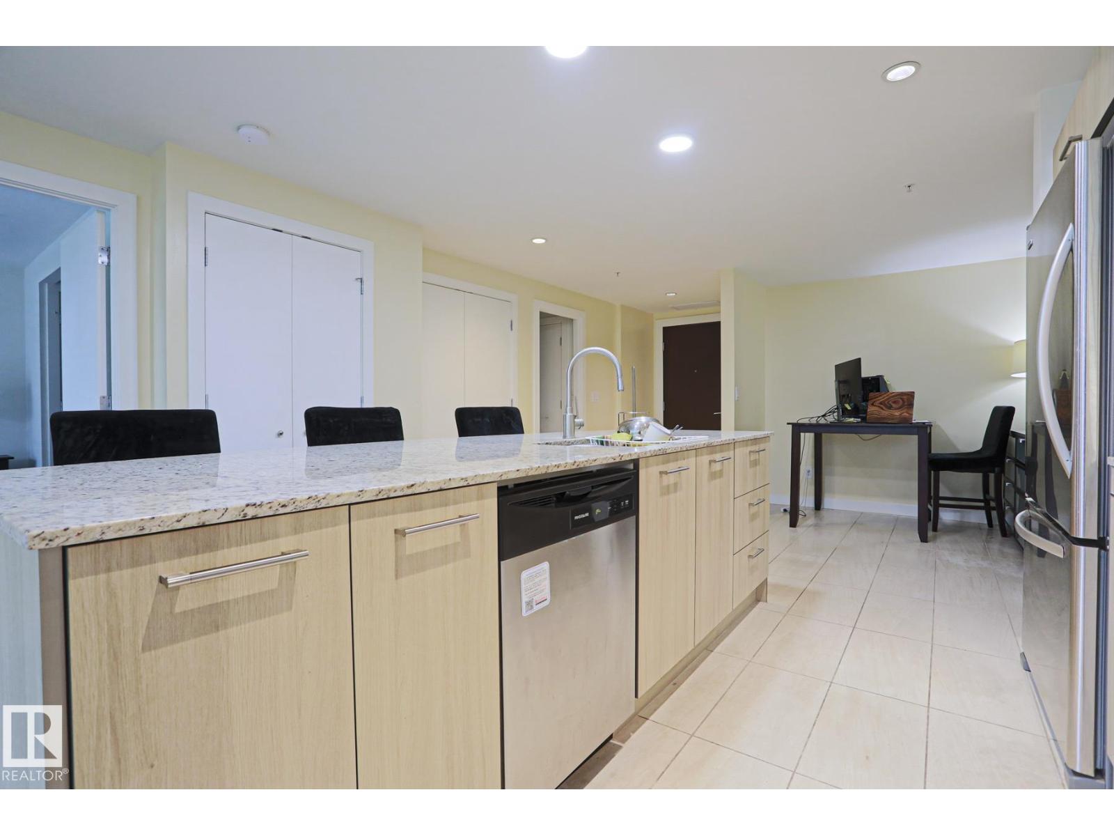 #212 2612 109 ST NW NW - 14