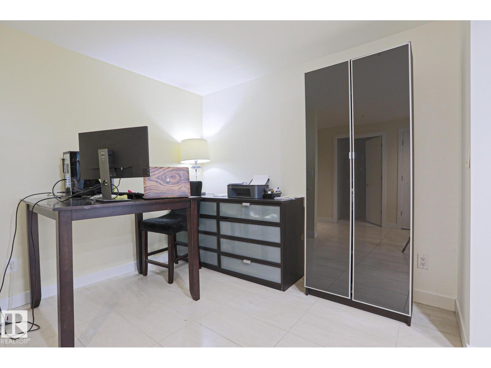 #212 2612 109 ST NW NW - 18