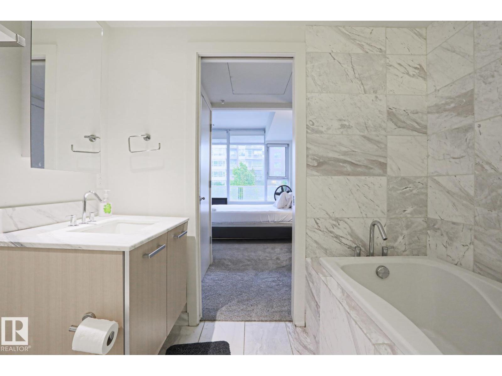 #212 2612 109 ST NW NW - 24