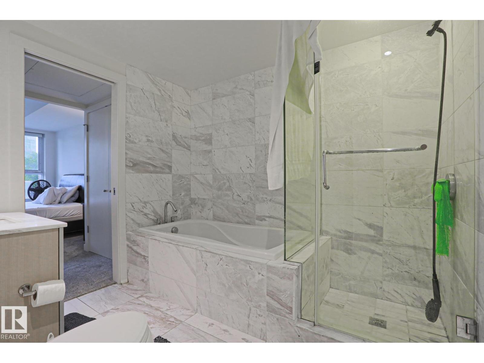 #212 2612 109 ST NW NW - 25