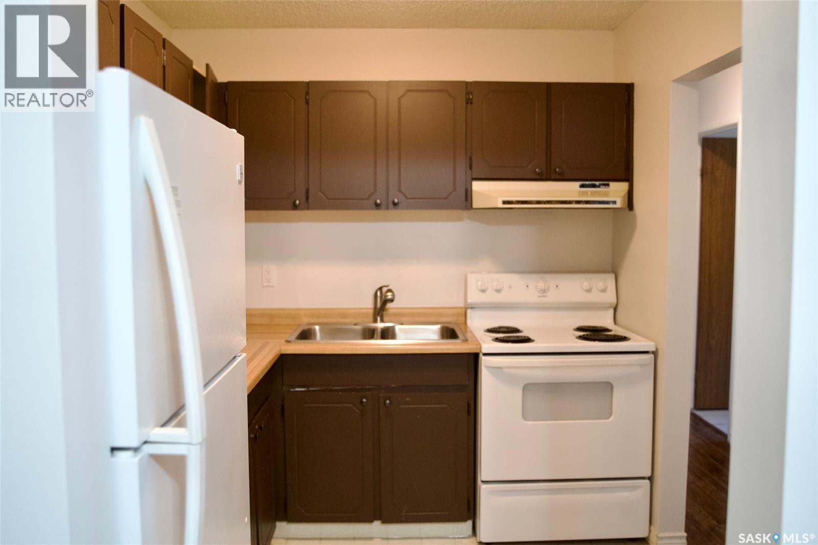 #58B Nollet AVENUE - 10