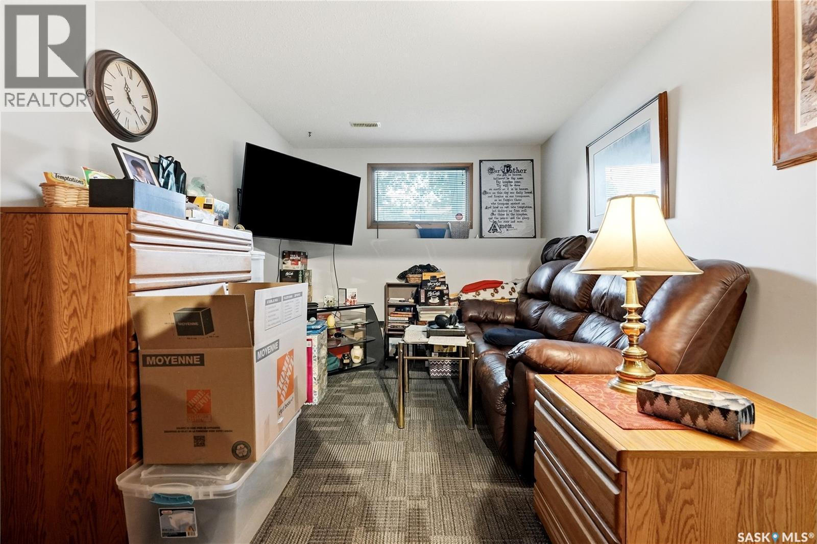 21 Bateman CRESCENT — photo 45