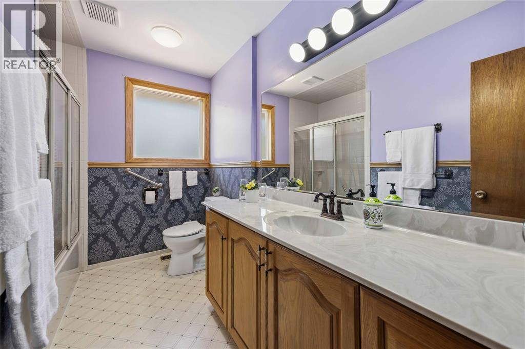 1102 Indian ROAD - 19