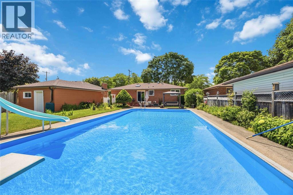 1102 Indian ROAD - 37