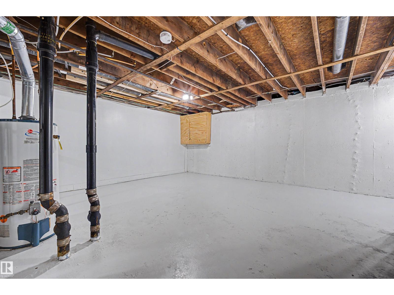 #198 11421 34 ST NW - 31