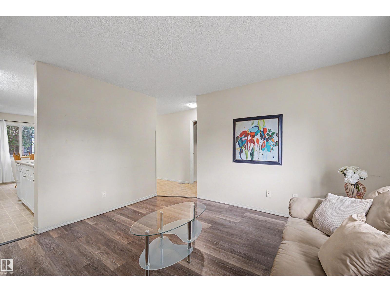 #198 11421 34 ST NW - 4