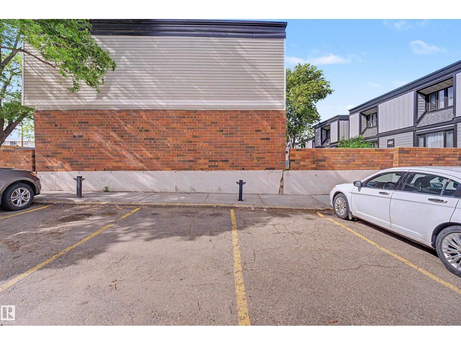 #198 11421 34 ST NW - 43