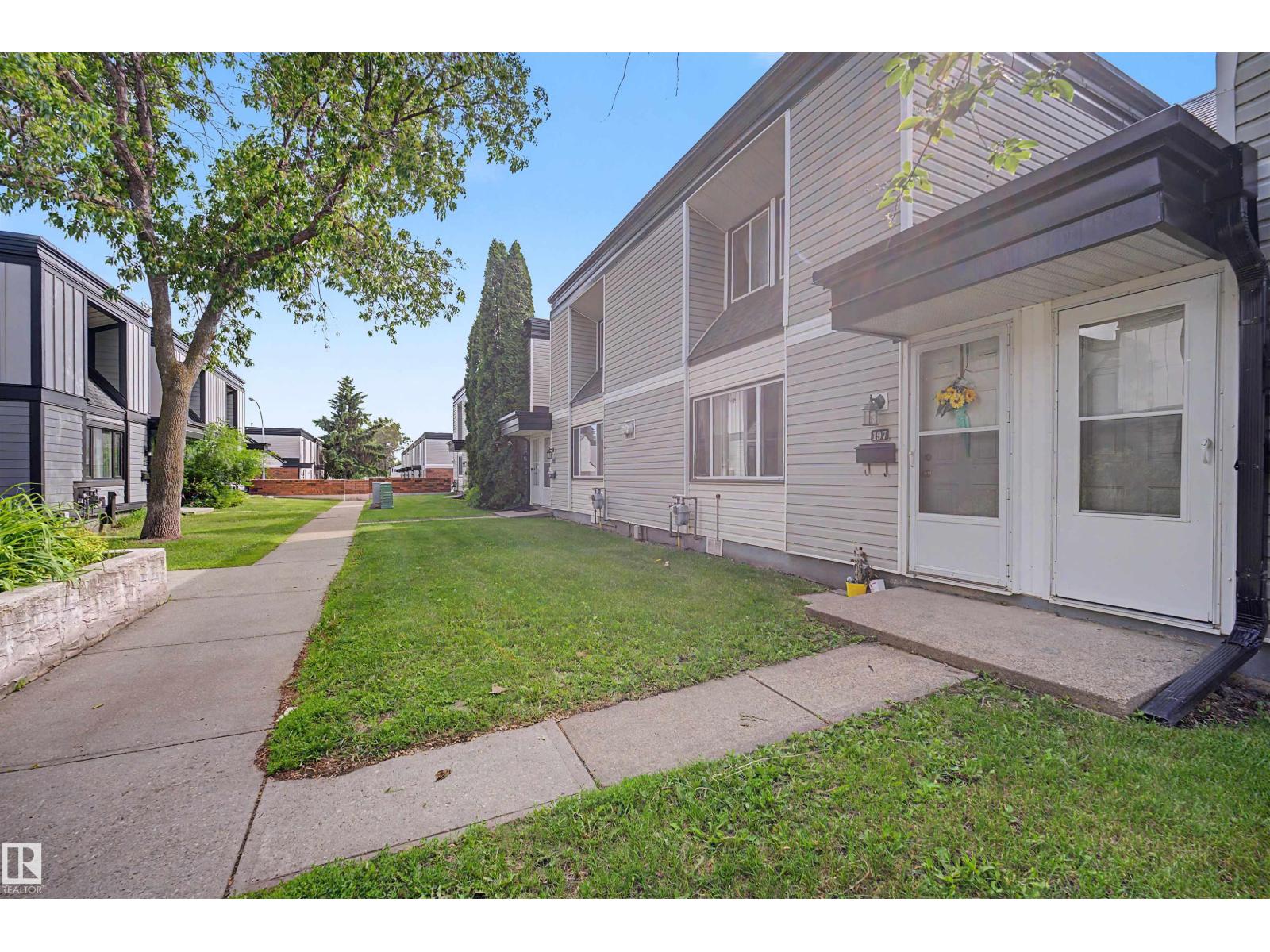 #198 11421 34 ST NW - 44