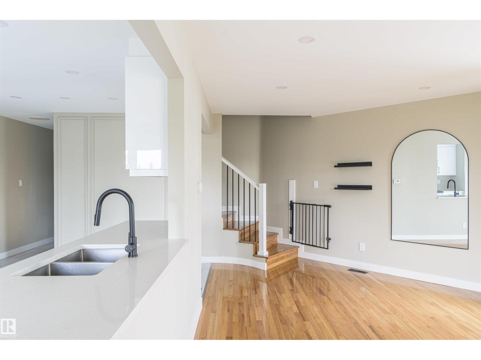 5010 147 ST NW - 10