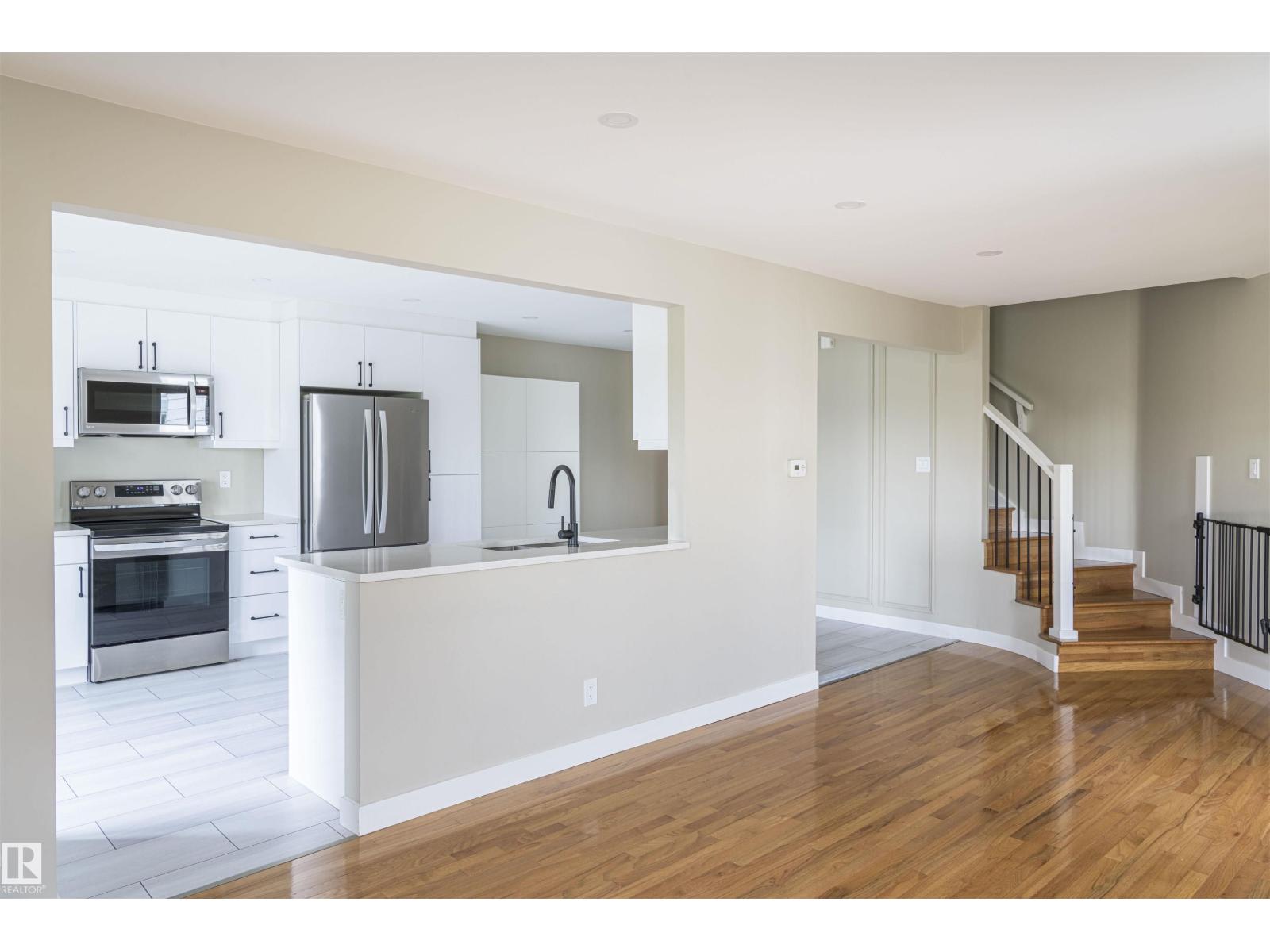 5010 147 ST NW - 11