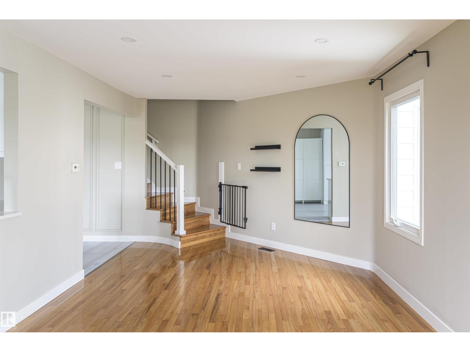 5010 147 ST NW - 15