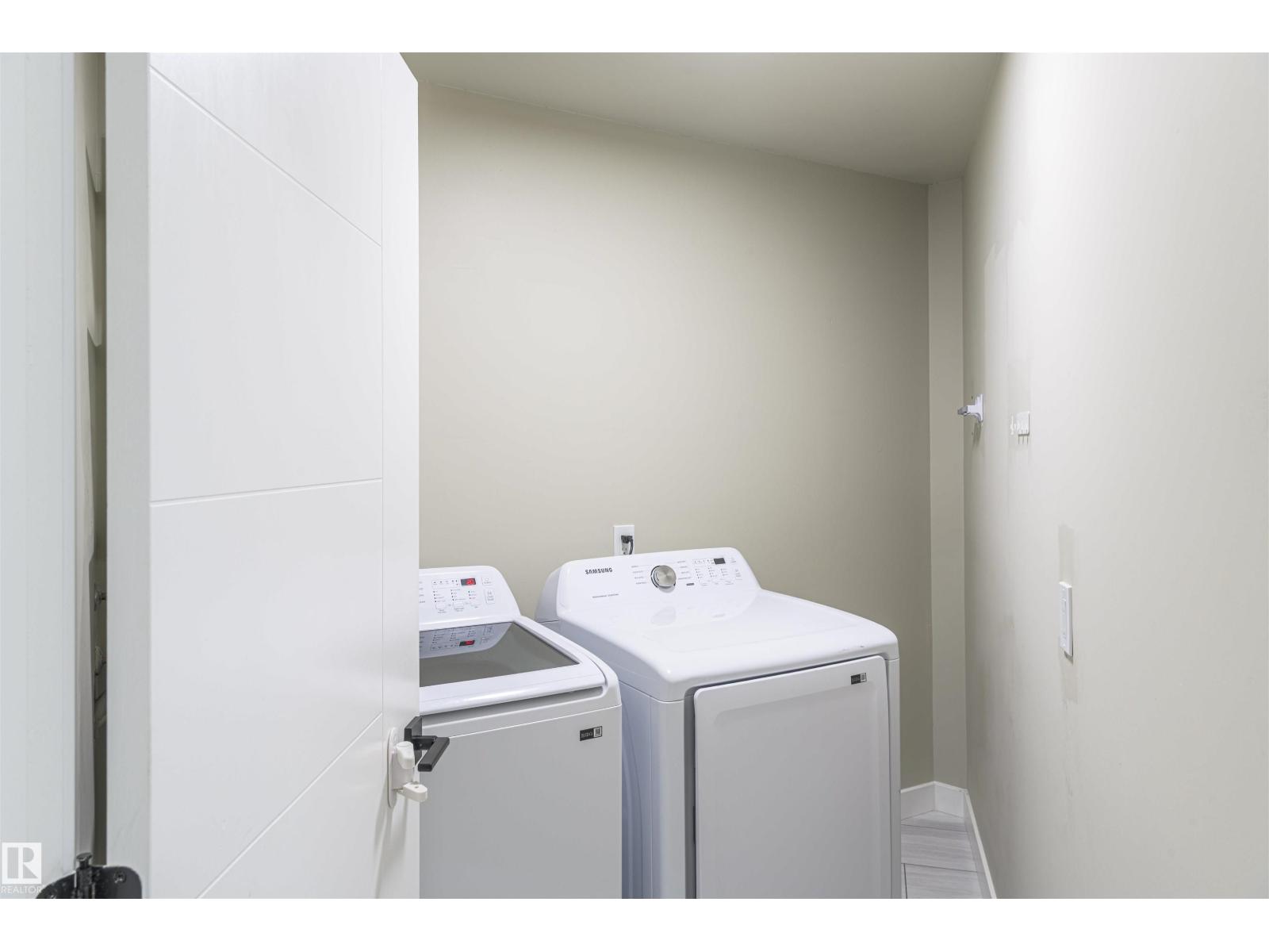 5010 147 ST NW - 18