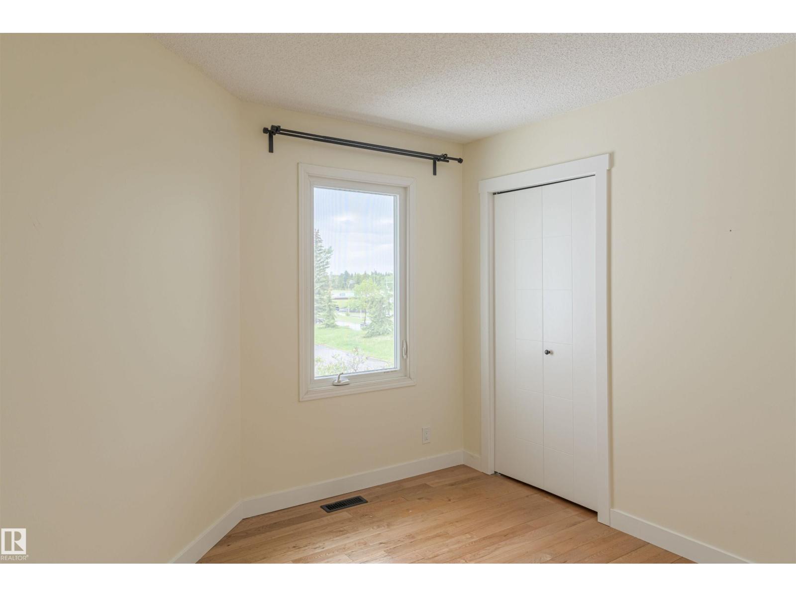 5010 147 ST NW - 26