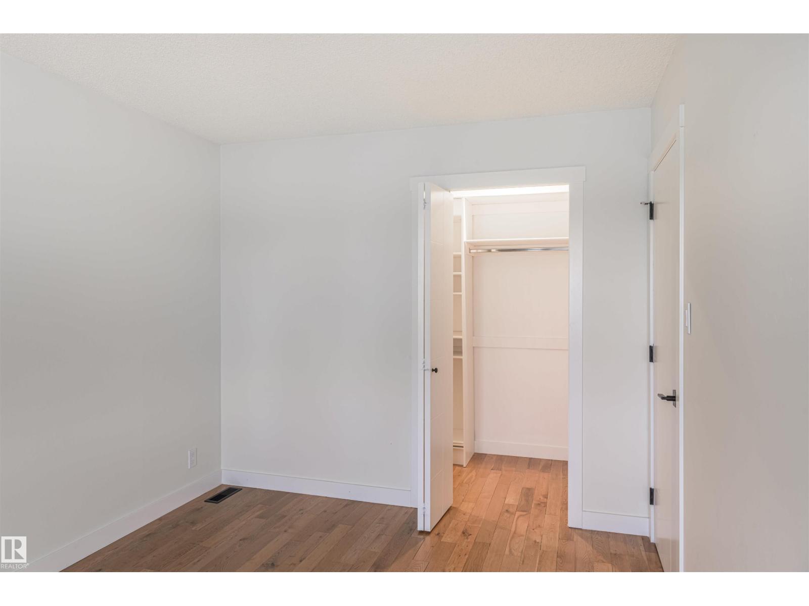5010 147 ST NW - 30