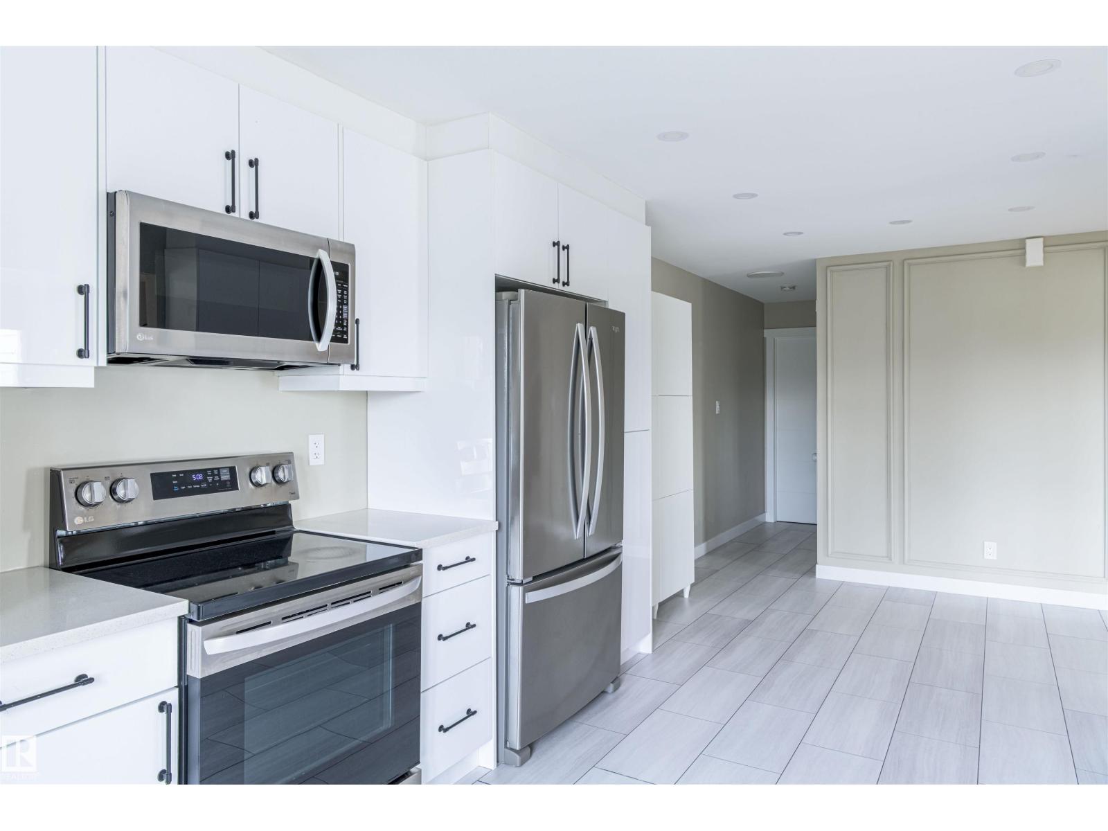5010 147 ST NW - 7
