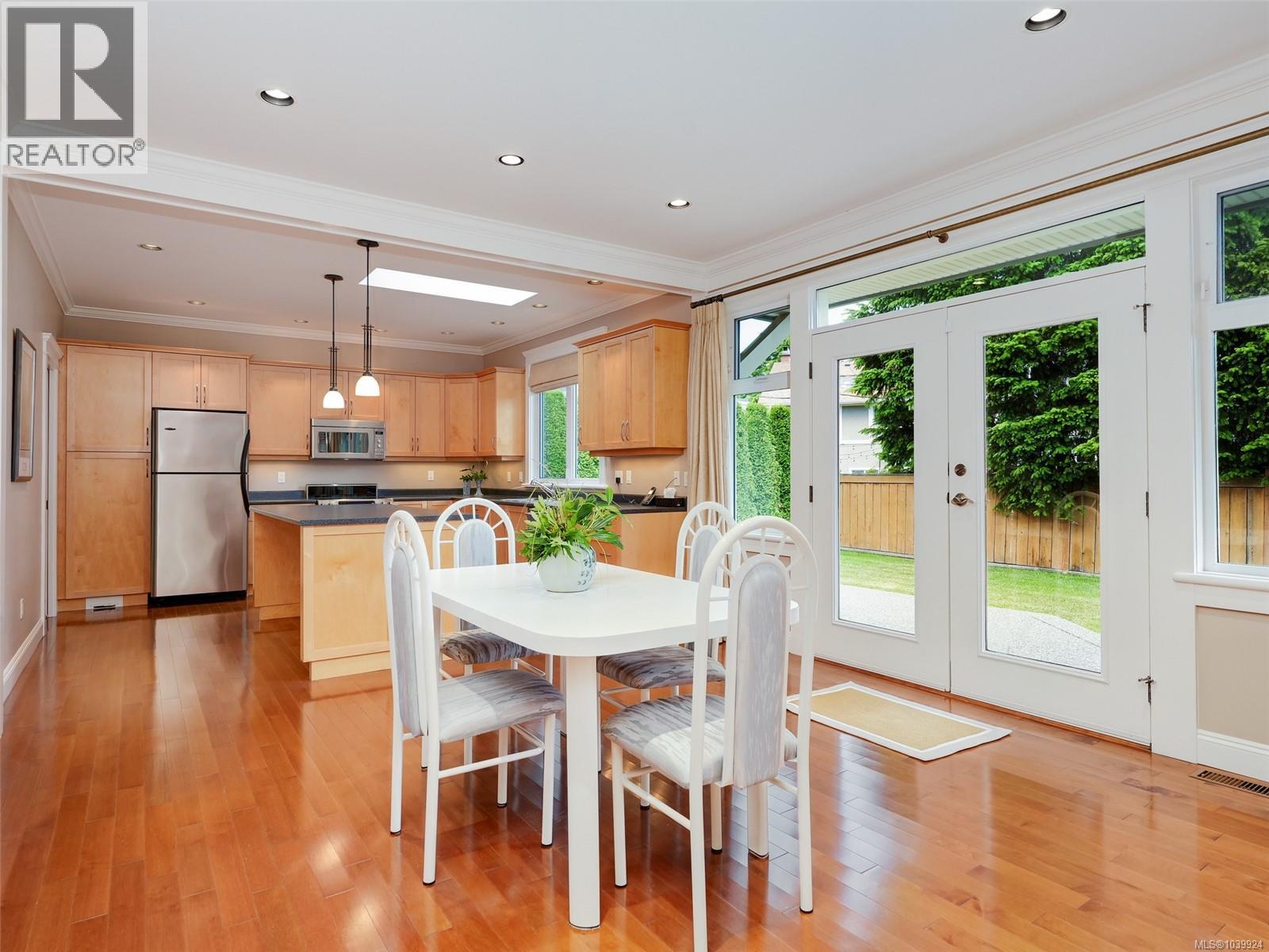 2286 Hazelton Pl - 2